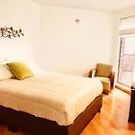 Aparta Estudio Arezzo 60
