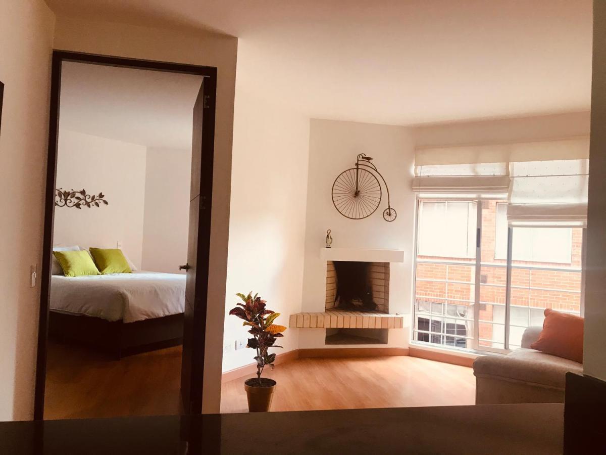 Aparta Estudio Arezzo 60