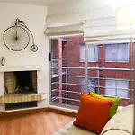 Aparta Estudio Arezzo 60